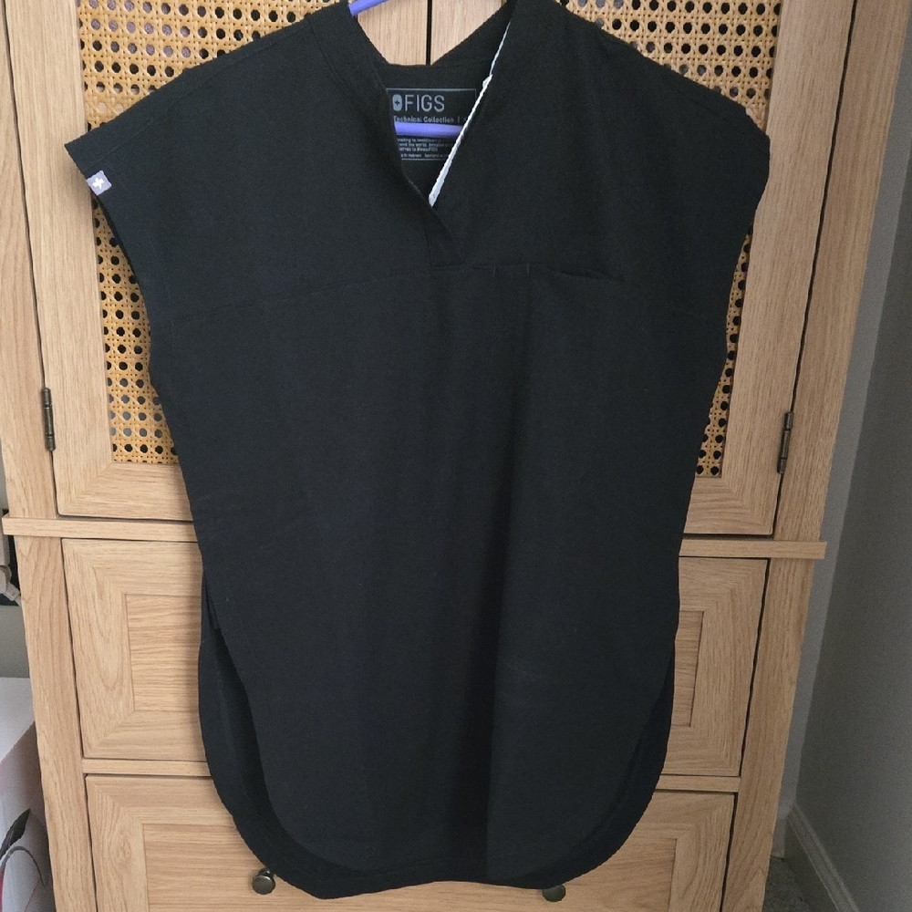 Figs Oversized Tunic Scrub Top